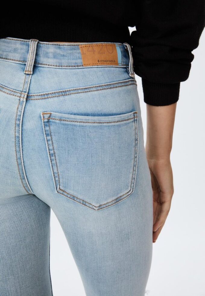 1420 Skinny-Jeans mit niedriger Taille 1420 Skinny-Jeans mit niedriger Taille