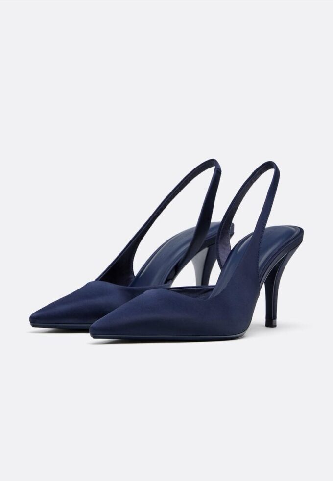 Absatzschuhe in Satinoptik