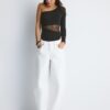 Asymmetrischer Body mit transparenten Details Asymmetrischer Body mit transparenten Details