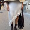 Asymmetrischer Rock aus Satin