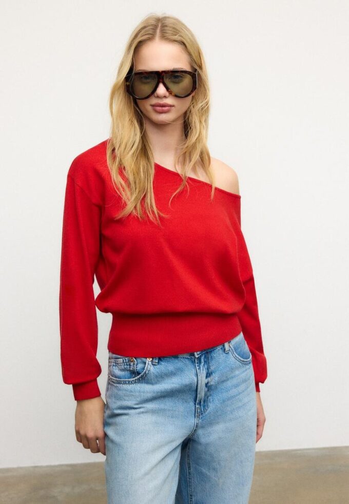 Asymmetrischer Strickpullover Asymmetrischer Strickpullover