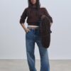 Asymmetrischer Strickpullover Asymmetrischer Strickpullover