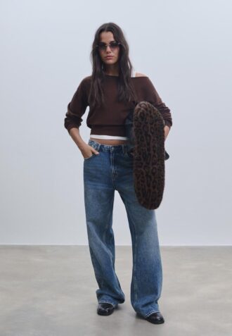 Asymmetrischer Strickpullover