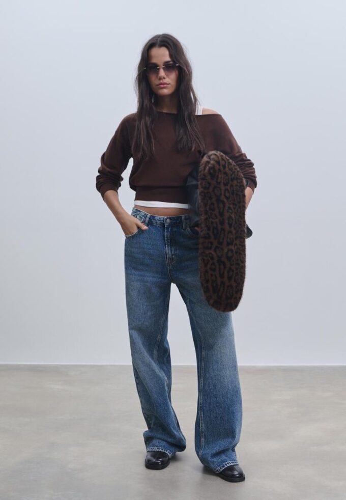 Asymmetrischer Strickpullover Asymmetrischer Strickpullover