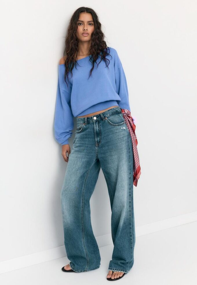 Asymmetrischer Strickpullover Asymmetrischer Strickpullover