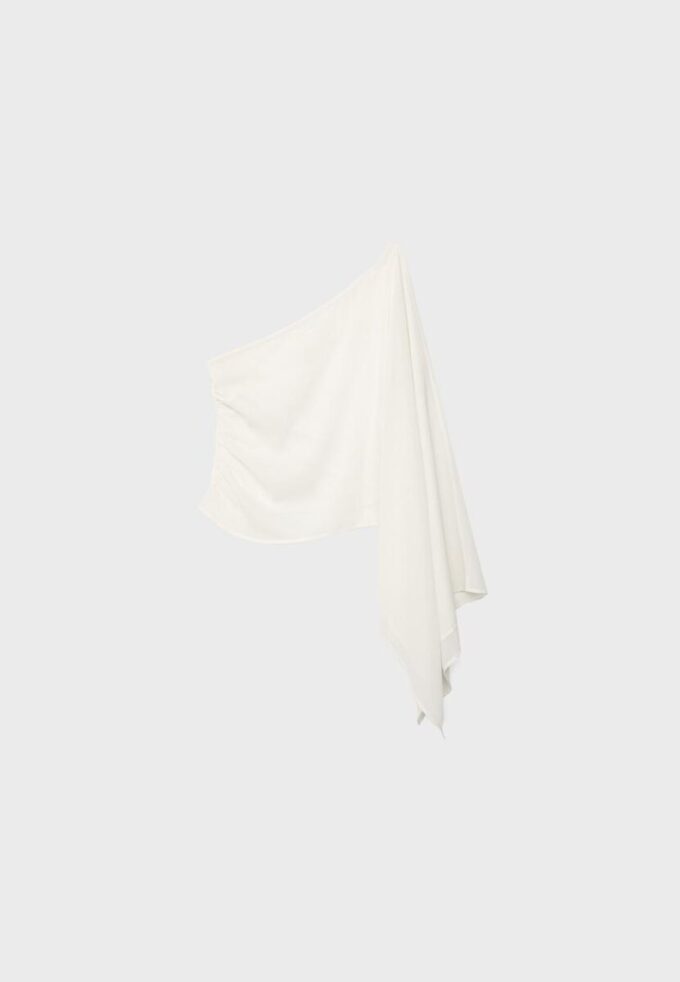 Asymmetrischer Umhang