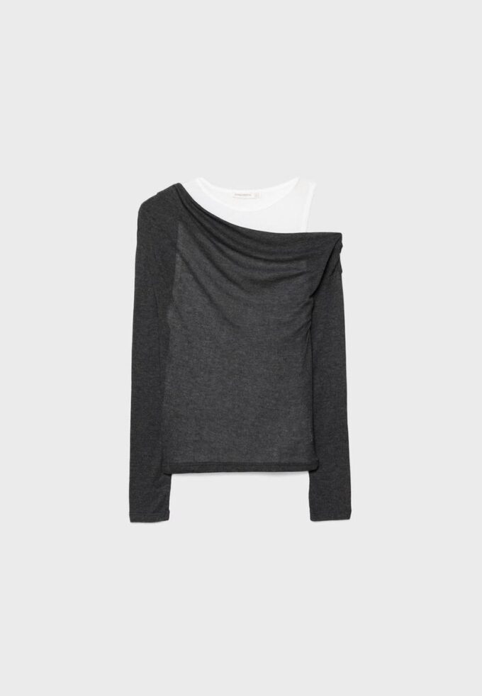 Asymmetrisches Doppel-T-Shirt Asymmetrisches Doppel-T-Shirt