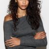 Asymmetrisches T-Shirt mit gerafftem Detail Asymmetrisches T-Shirt mit gerafftem Detail
