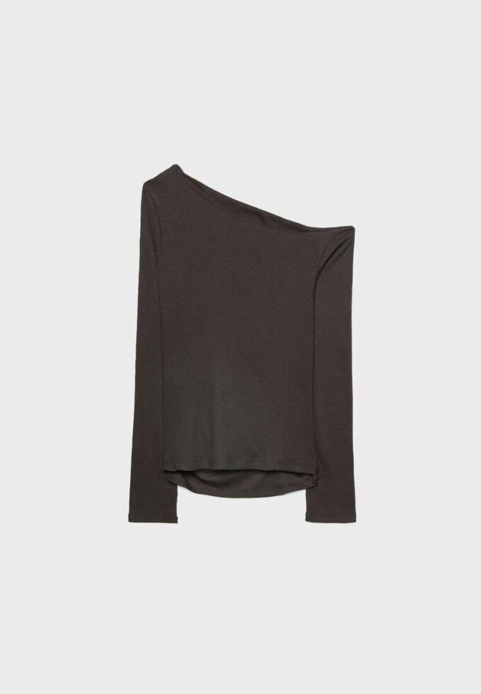 Asymmetrisches T-Shirt mit gerafftem Detail Asymmetrisches T-Shirt mit gerafftem Detail