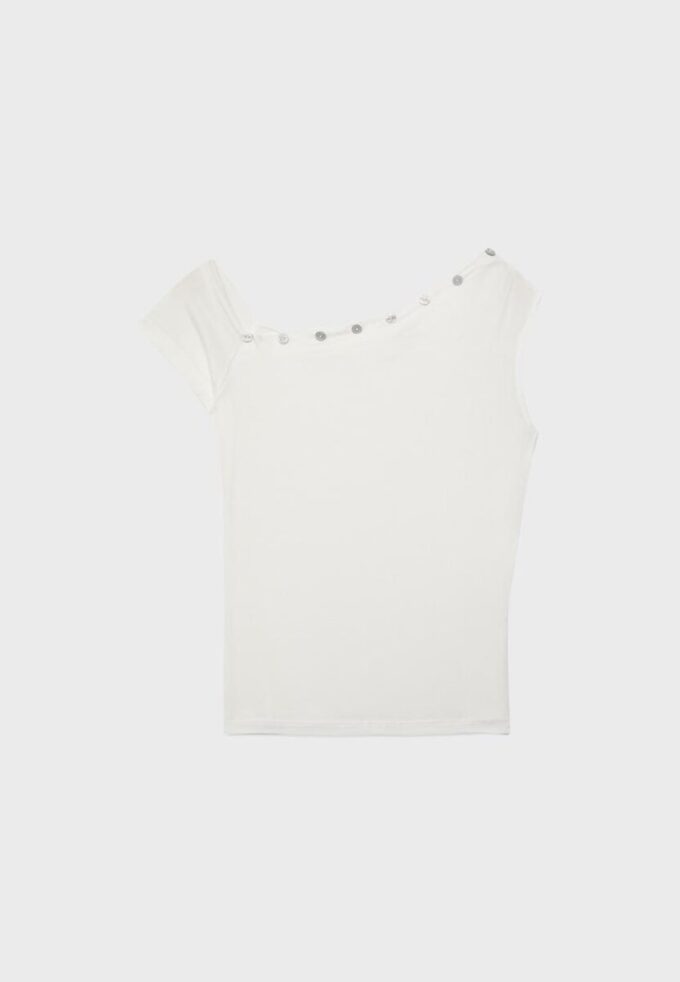 Asymmetrisches T-Shirt mit Knöpfen Asymmetrisches T-Shirt mit Knöpfen