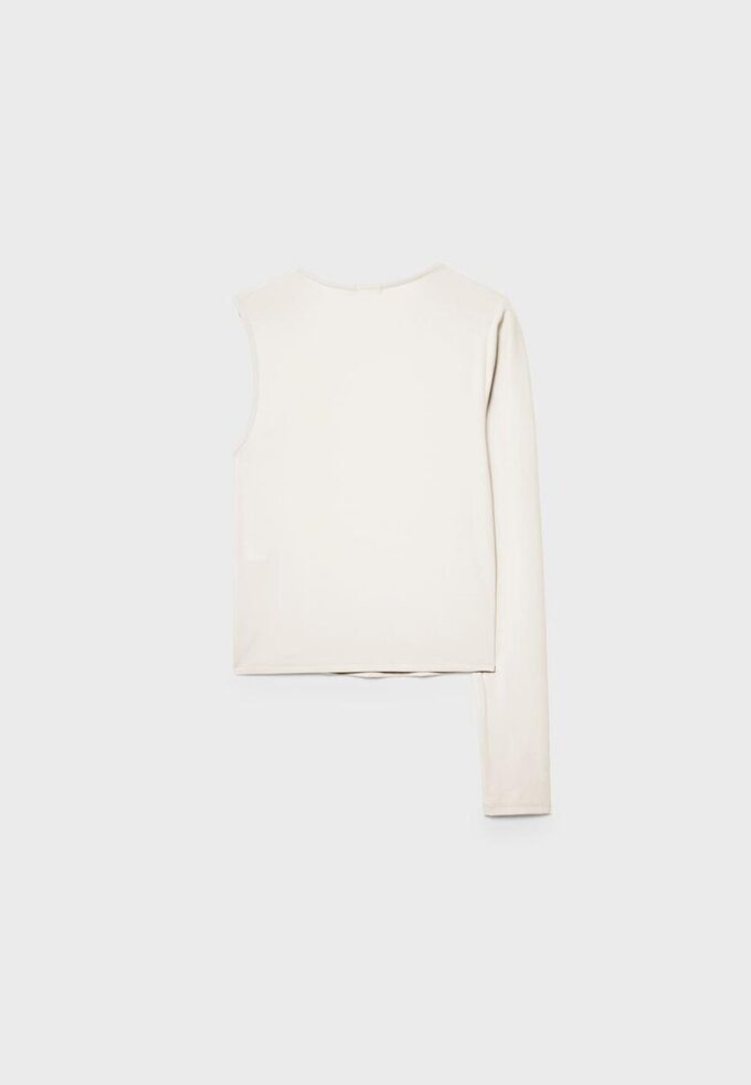 Asymmetrisches T-Shirt mit Metallschnalle Asymmetrisches T-Shirt mit Metallschnalle