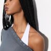 Asymmetrisches T-Shirt mit Nieten Asymmetrisches T-Shirt mit Nieten