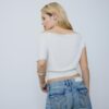 Asymmetrisches T-Shirt mit Nieten Asymmetrisches T-Shirt mit Nieten