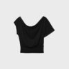 Asymmetrisches T-Shirt mit Nieten Asymmetrisches T-Shirt mit Nieten