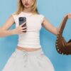Basics gerafftes, figurbetontes T-Shirt Basics gerafftes, figurbetontes T-Shirt