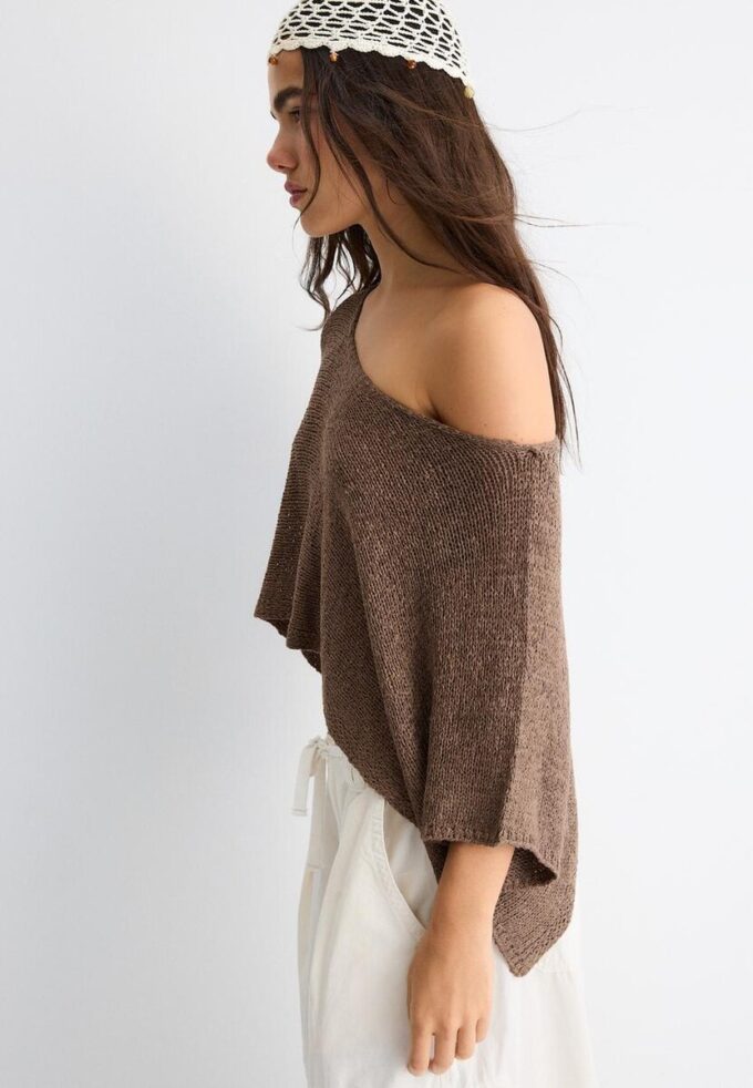 Basics-Strickpullover im Cape-Stil
