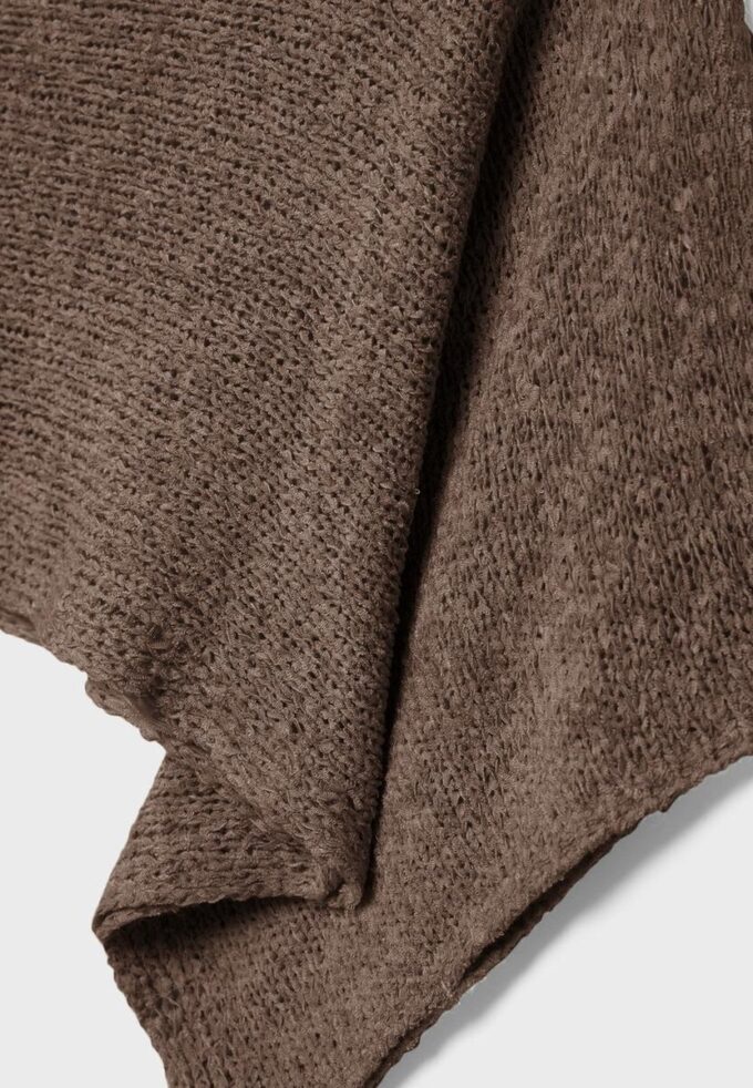 Basics-Strickpullover im Cape-Stil