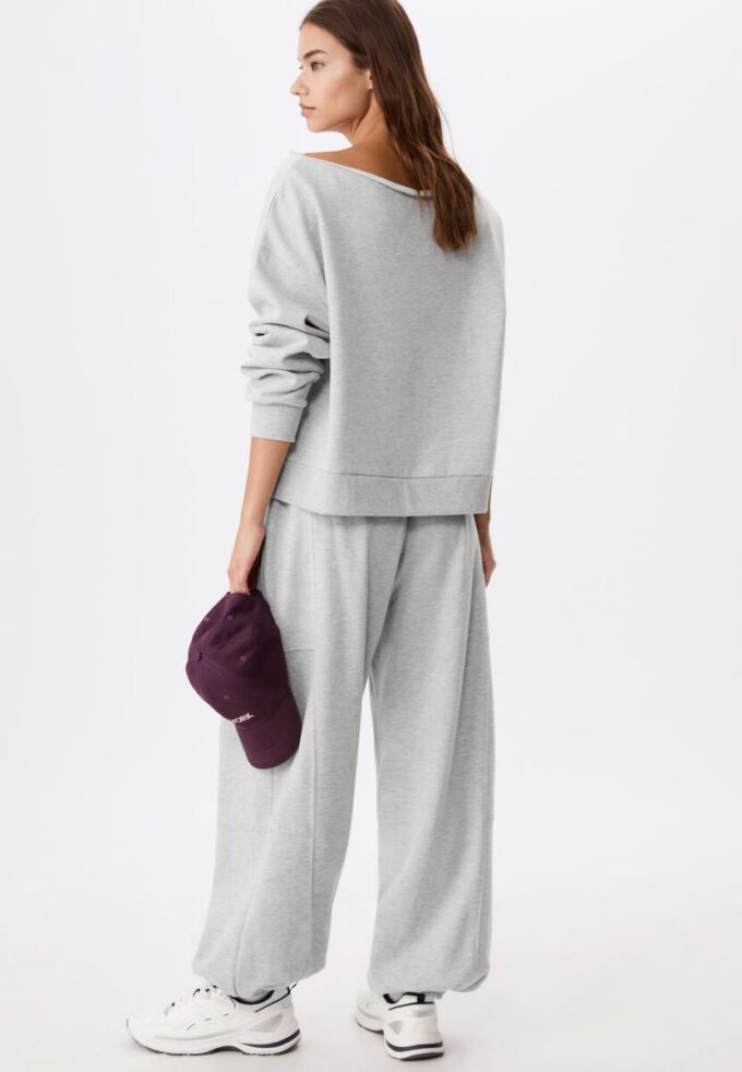 Basics-Sweatshirt mit schulterfreiem Ausschnitt