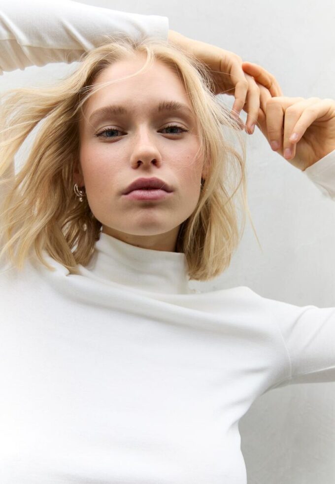 Basics T-Shirt mit hohem Kragen Basics T-Shirt mit hohem Kragen