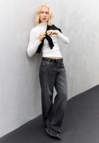 Basics T-Shirt mit hohem Kragen
