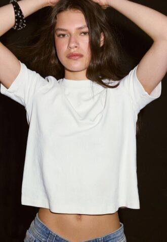 Basics-T-Shirt mit normaler Passform und schwerem Stoff