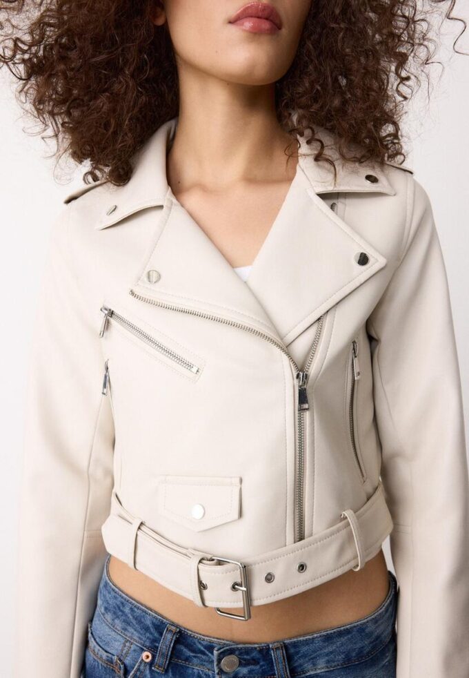Bikerjacke aus Kunstleder mit Gürtel