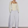 Body mit blonden Spitzendetails Body mit blonden Spitzendetails