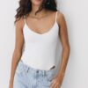 Bodysuit mit V-Ausschnitt und Trägern Bodysuit mit V-Ausschnitt und Trägern