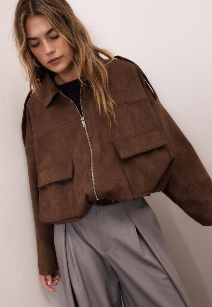 Bomberjacke aus Kunstwildleder Bomberjacke aus Kunstwildleder