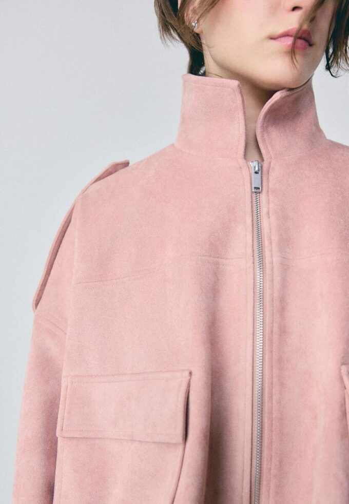 Bomberjacke aus Kunstwildleder Bomberjacke aus Kunstwildleder