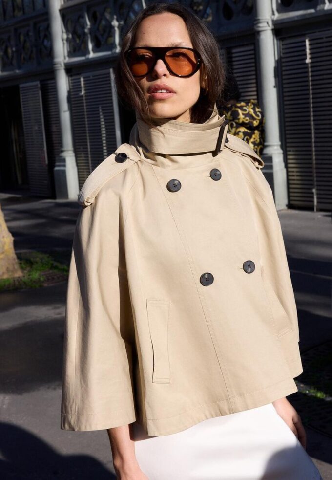 Cape-Trenchcoat Cape-Trenchcoat
