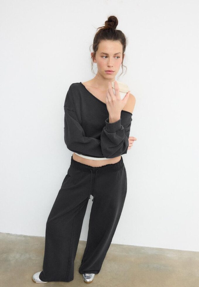 Cropped-Sweatshirt im Washed-Look Cropped-Sweatshirt im Washed-Look