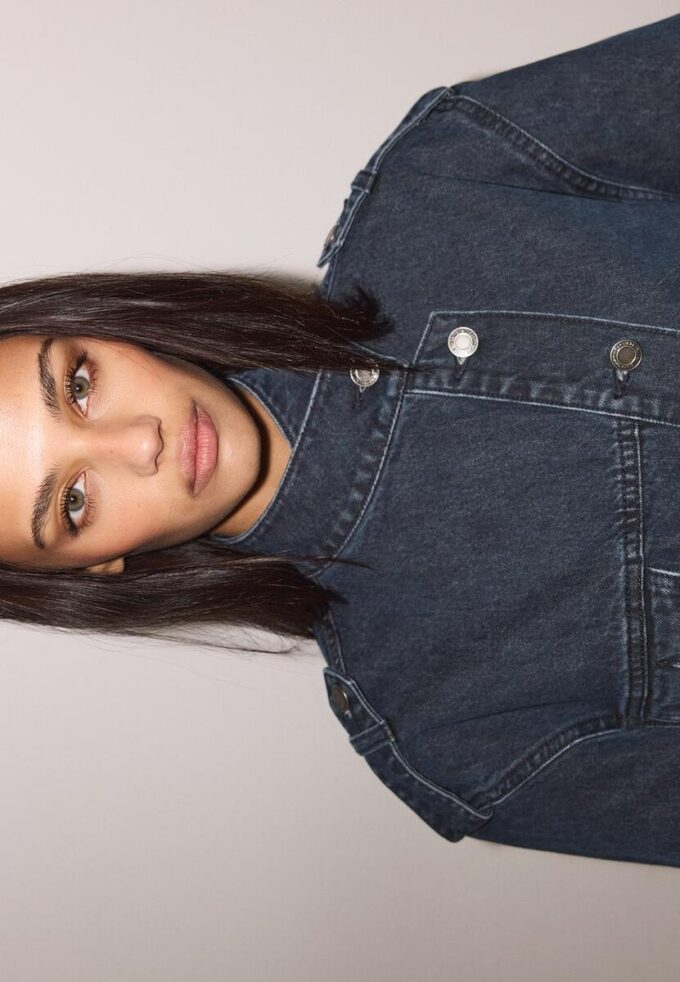 Cross-Over-Jeansjacke Cross-Over-Jeansjacke