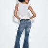 D04 Low-Rise-Jeans mit Flared-Bein D04 Low-Rise-Jeans mit Flared-Bein