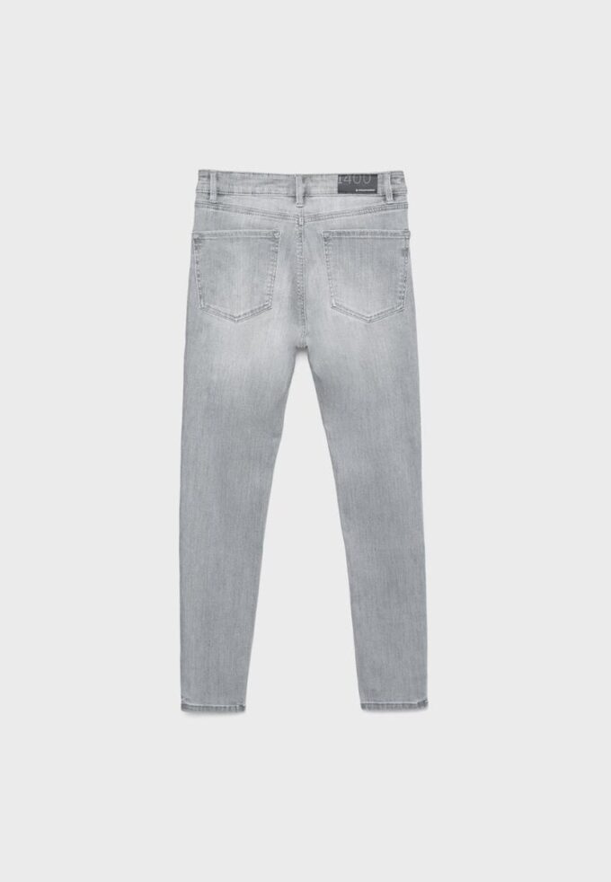 D07 Skinny-Jeans mit normaler Leibhöhe D07 Skinny-Jeans mit normaler Leibhöhe