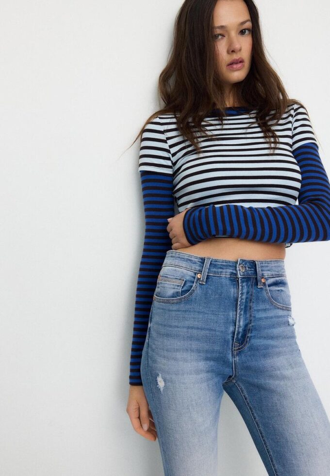 D09 Super High-Waist Skinny Jeans D09 Super High-Waist Skinny Jeans