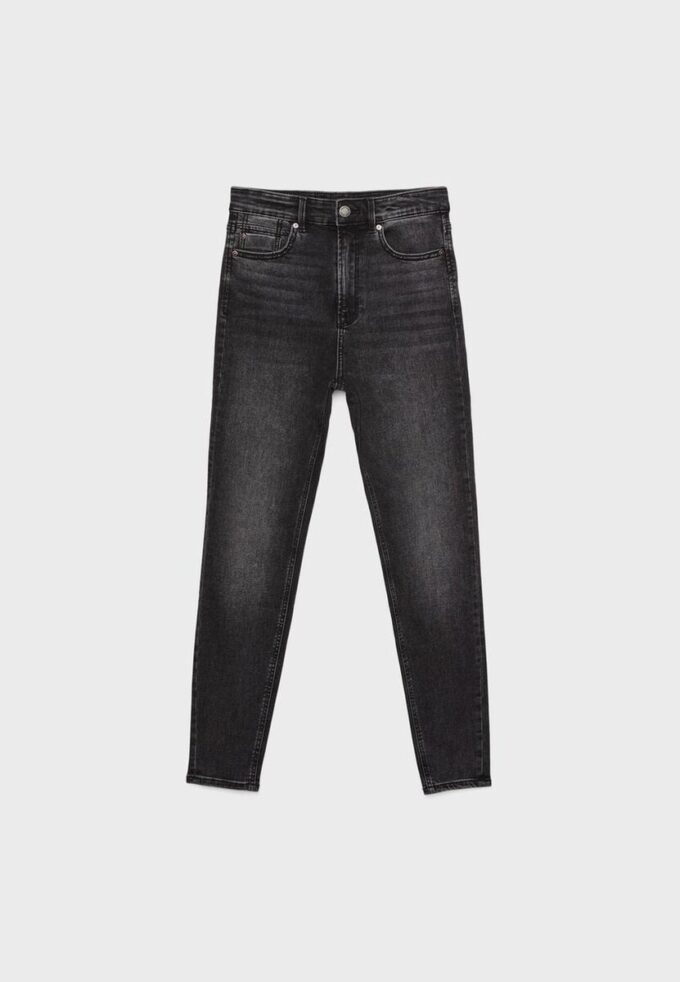 D09 Super High-Waist Skinny Jeans D09 Super High-Waist Skinny Jeans