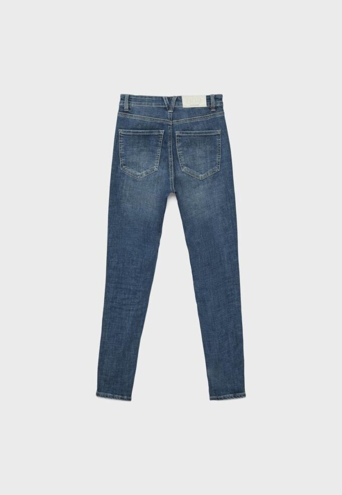 D09 Super High-Waist Skinny Jeans D09 Super High-Waist Skinny Jeans
