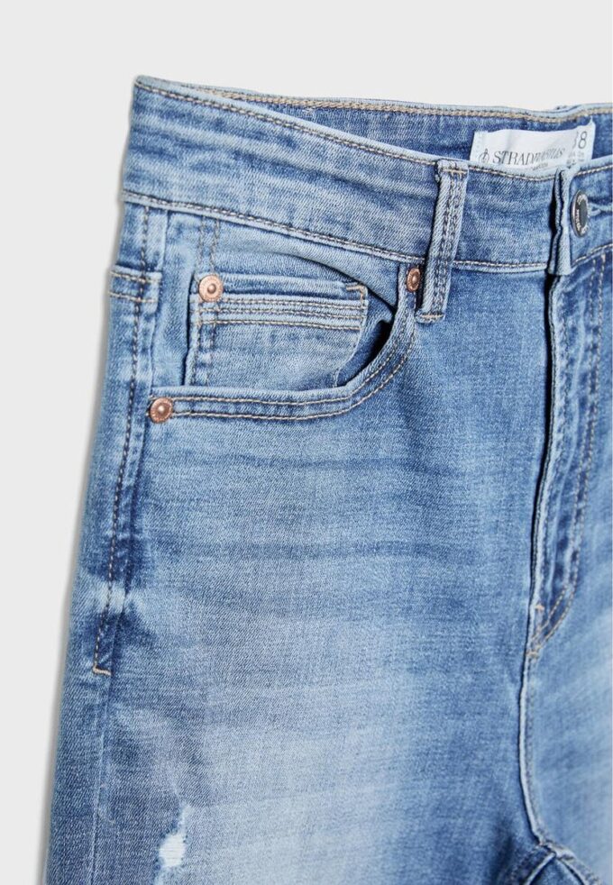 D09 Super High-Waist Skinny Jeans D09 Super High-Waist Skinny Jeans