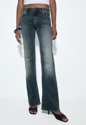 D67 Slim-Fit-Bootcut-Jeans