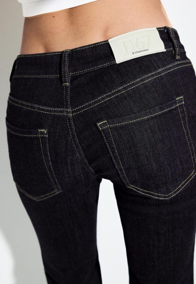 D67 Slim-Fit-Bootcut-Jeans D67 Slim-Fit-Bootcut-Jeans