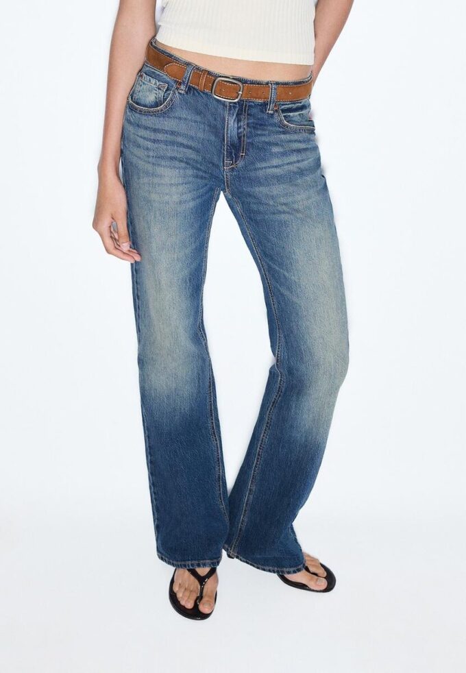 D68 Boot-Cut-Jeans mit Gürtel D68 Boot-Cut-Jeans mit Gürtel
