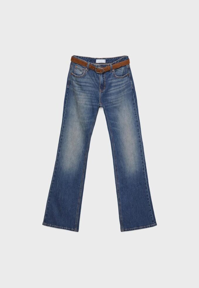 D68 Boot-Cut-Jeans mit Gürtel D68 Boot-Cut-Jeans mit Gürtel