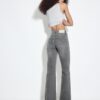 D74 Flared Jeans mit Schlitz D74 Flared Jeans mit Schlitz