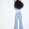D78 Kurze Flared Jeans D78 Kurze Flared Jeans