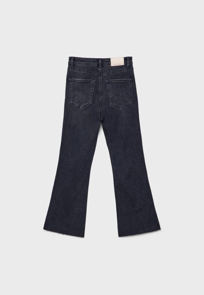 D78 Kurze Flared Jeans D78 Kurze Flared Jeans