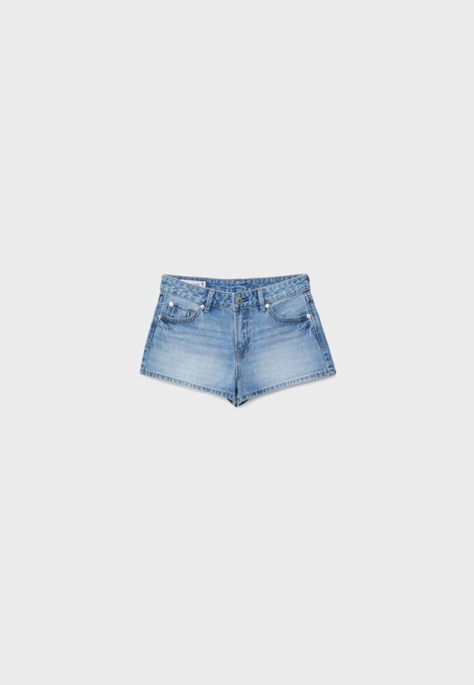 D79 Shorts mit niedriger Taille