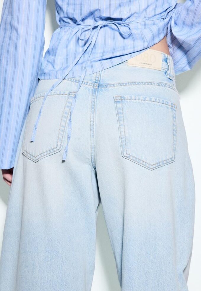 D80 Barrel Fit Jeans