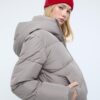 Einfache Daunenjacke mit Kapuze Einfache Daunenjacke mit Kapuze