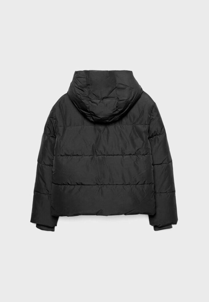 Einfache Daunenjacke mit Kapuze Einfache Daunenjacke mit Kapuze